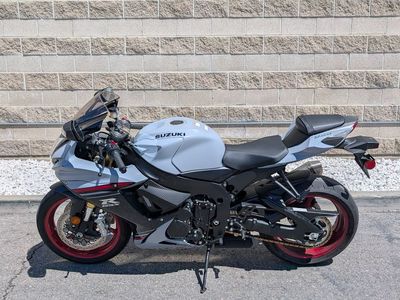 2023 Suzuki GSX-R750