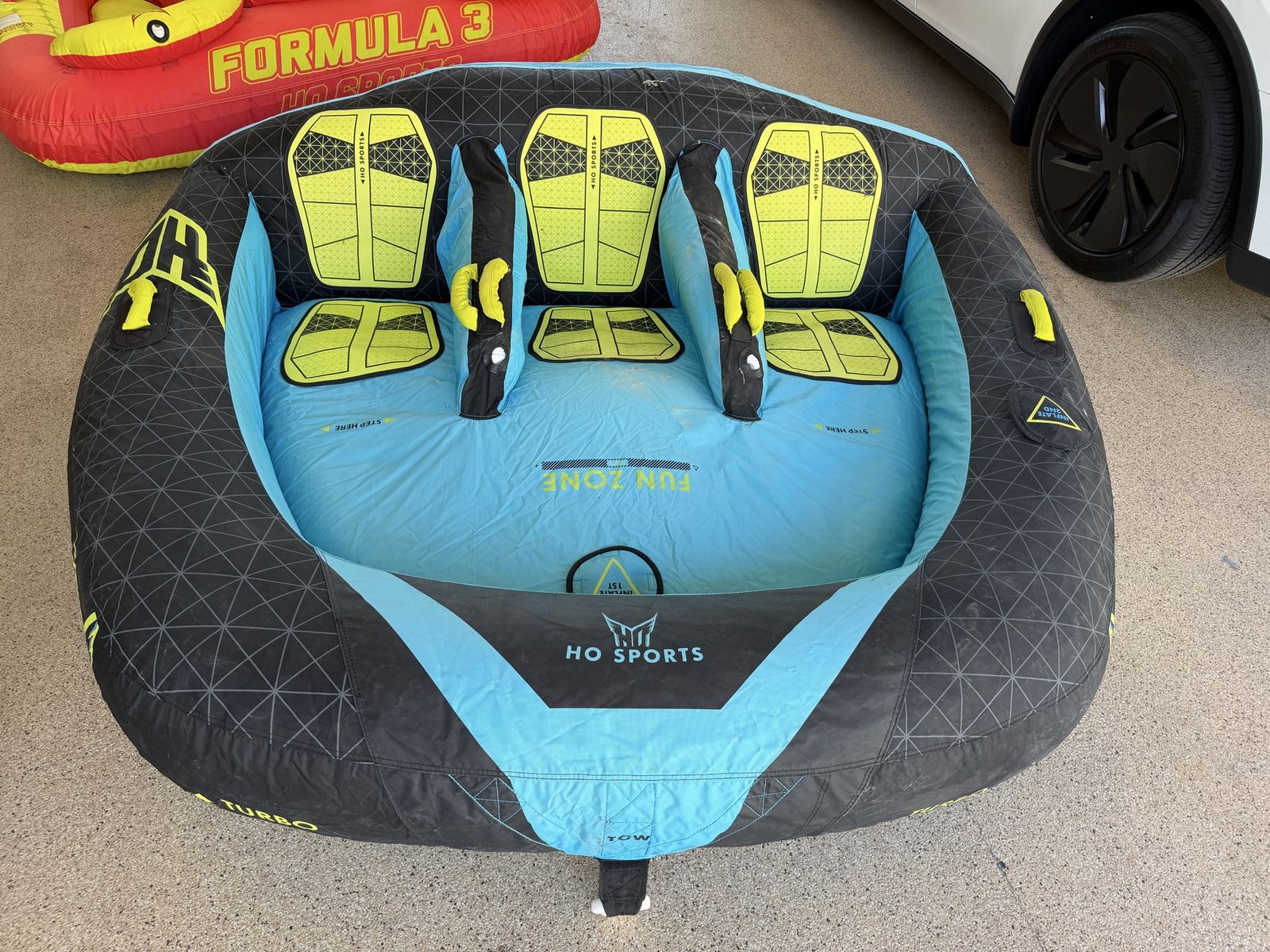 Ho Sidewinder 3 person towable tube