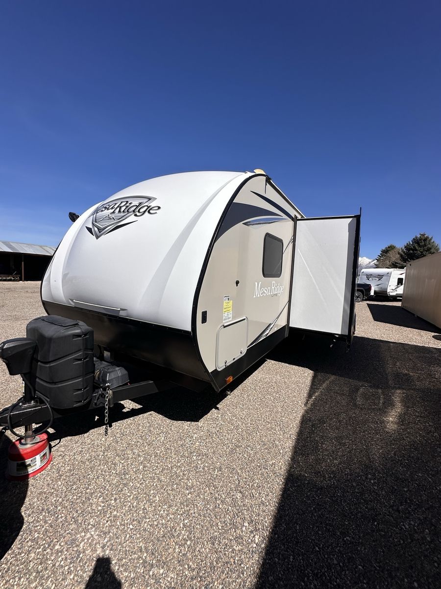 Mesa Ridge Lite 2402BH Travel Trailer