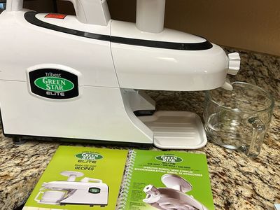 Tribest Green Star Elite GS-5000 Slow Masticating Juicer - Twin Gear Cold Press Juicer, White
