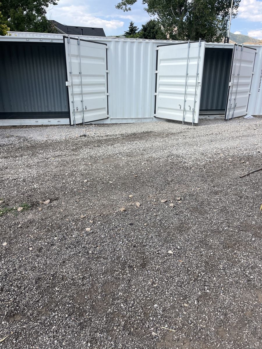 Main image 6
