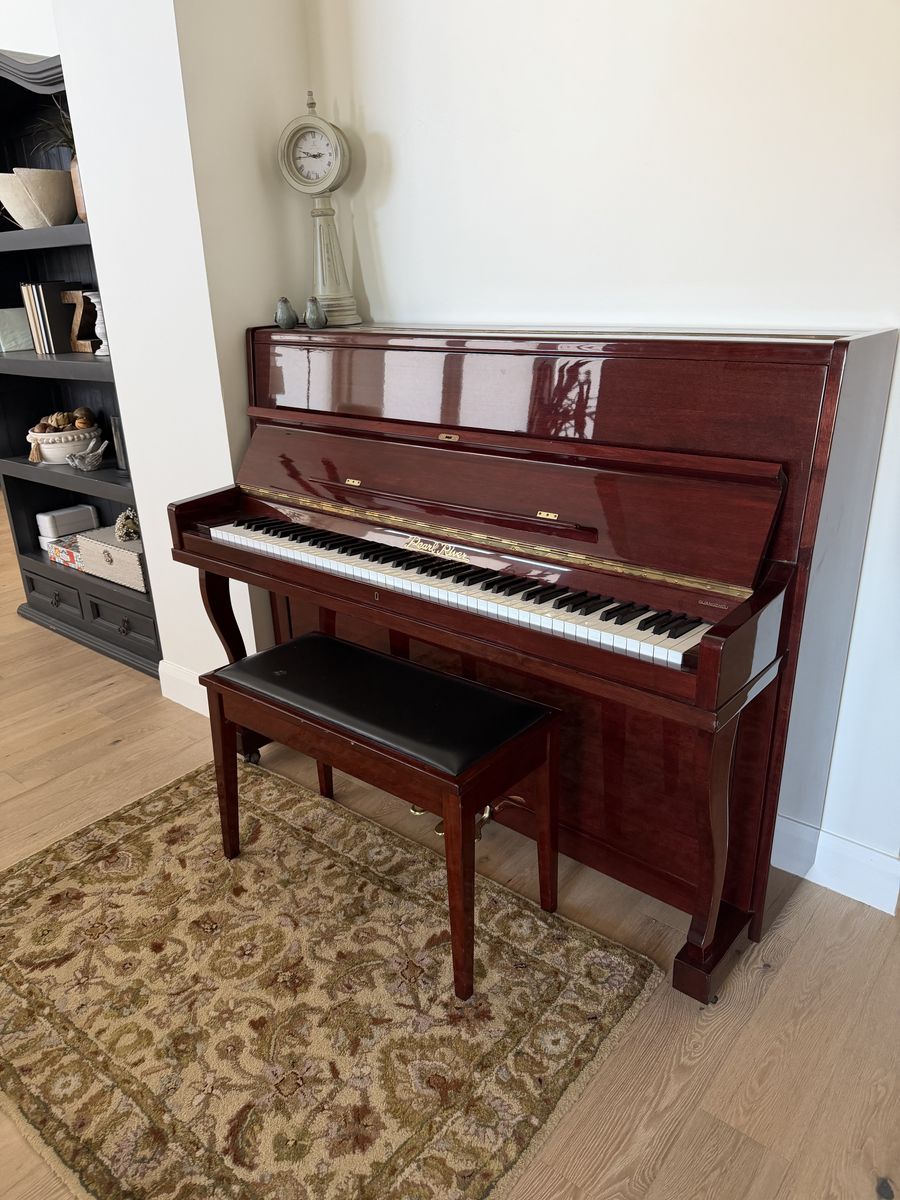 Pearl River upright piano