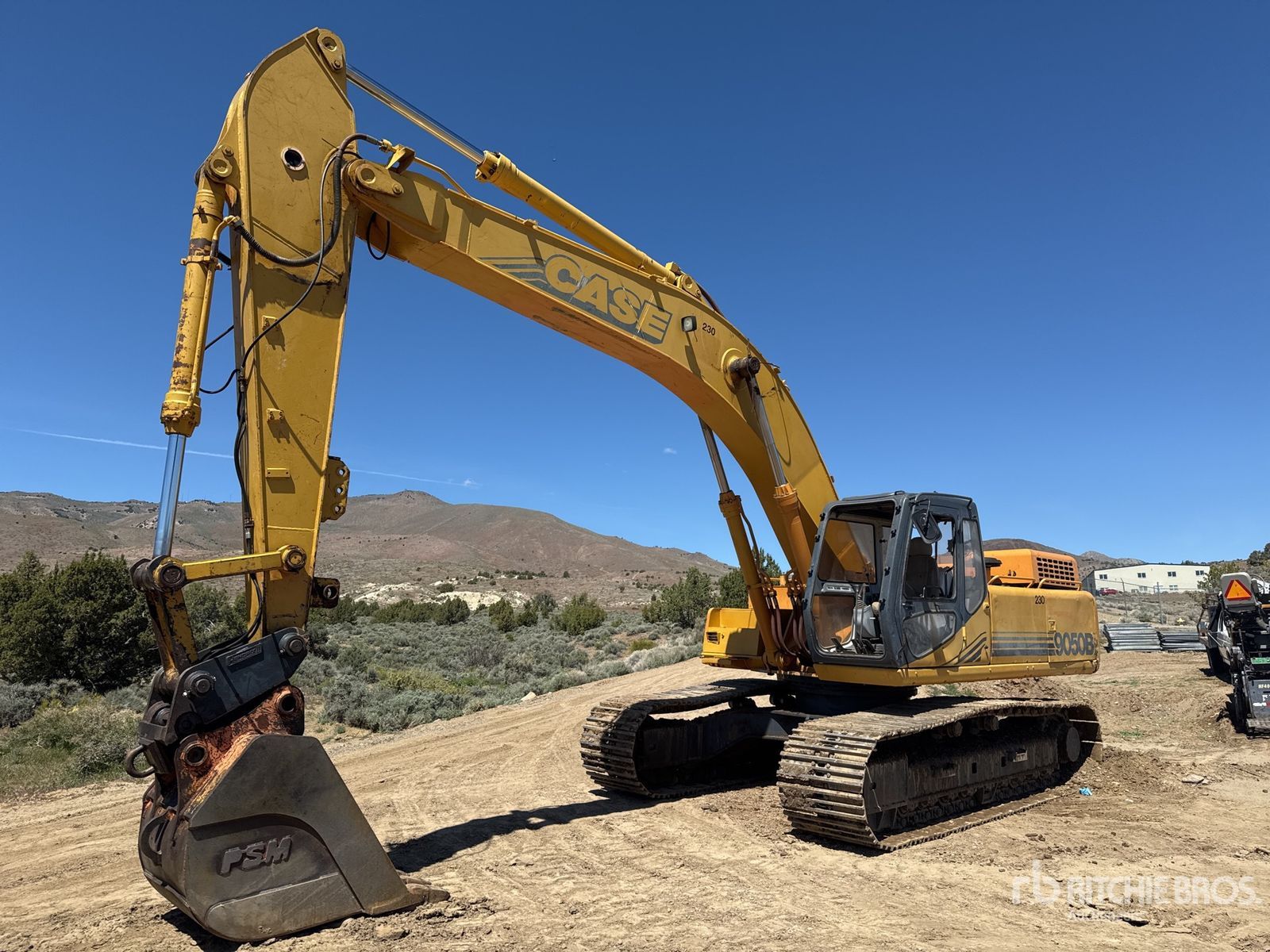 2000 Case 9050B Tracked Excavator