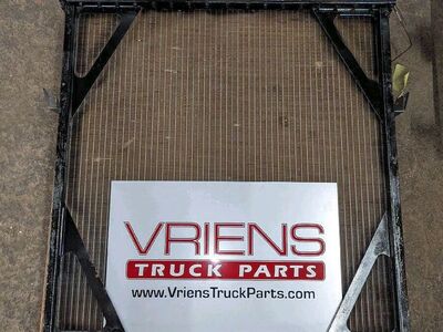 Peterbilt 379 Radiator