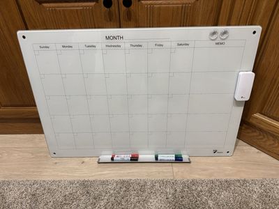 Magnetic Glass Whiteboard Calendar & Dry Erase Glass Board – Like New!