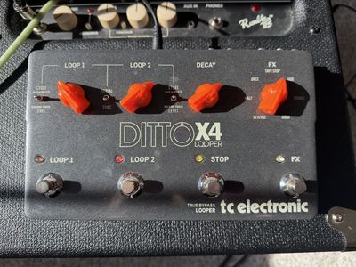 Tc electronic ditto x4 stereo looper pedal power