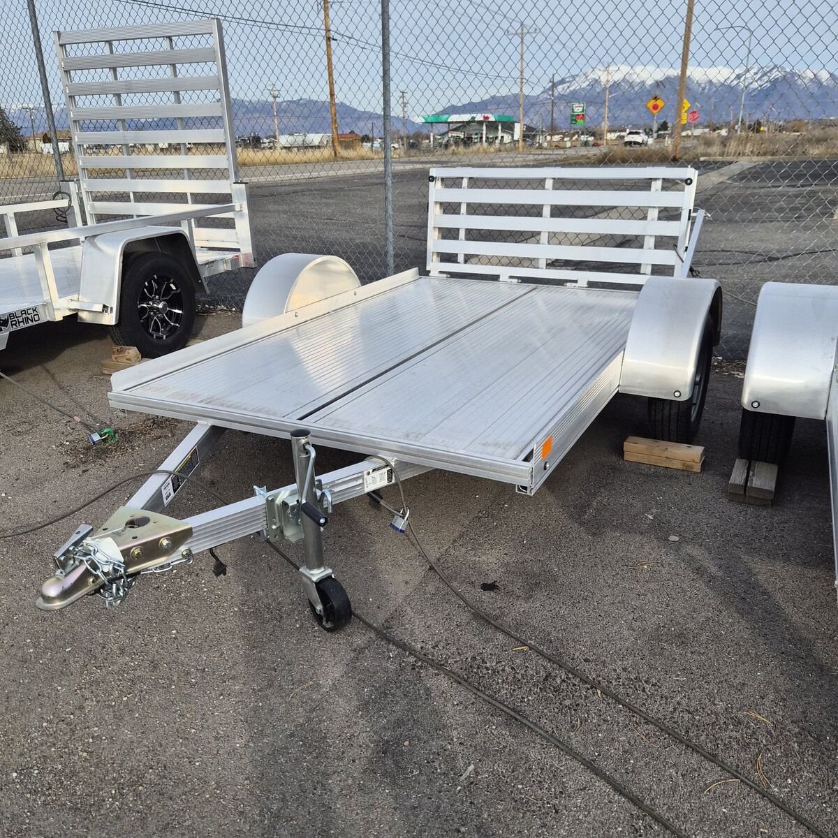 SALE** TRITON Aluminum 8' Bifold opt Utv Atv