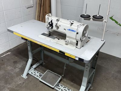 Juki Industrial Sewing Machine