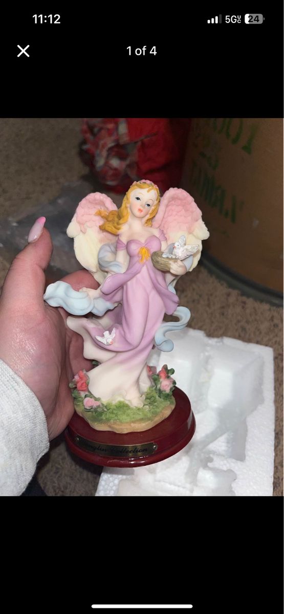 Angelique Collection Angel Figurine with Doves