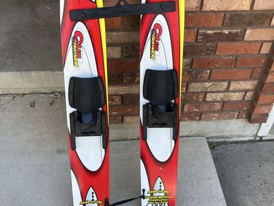 HO KIDS WATERSKIS