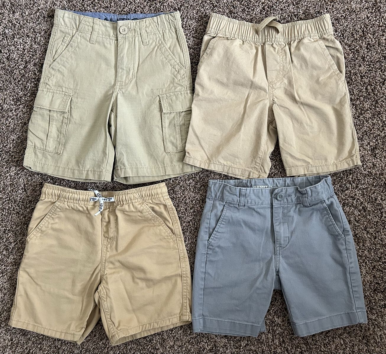 Levi's, Old Navy, Nautica & Maximus Rex  Boys Size 6 Tan/Gray Relaxed Cargo & Chino Shorts - Lot of 4, Cotton Uniform