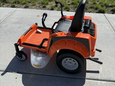 Kids powered ride on lawn mower