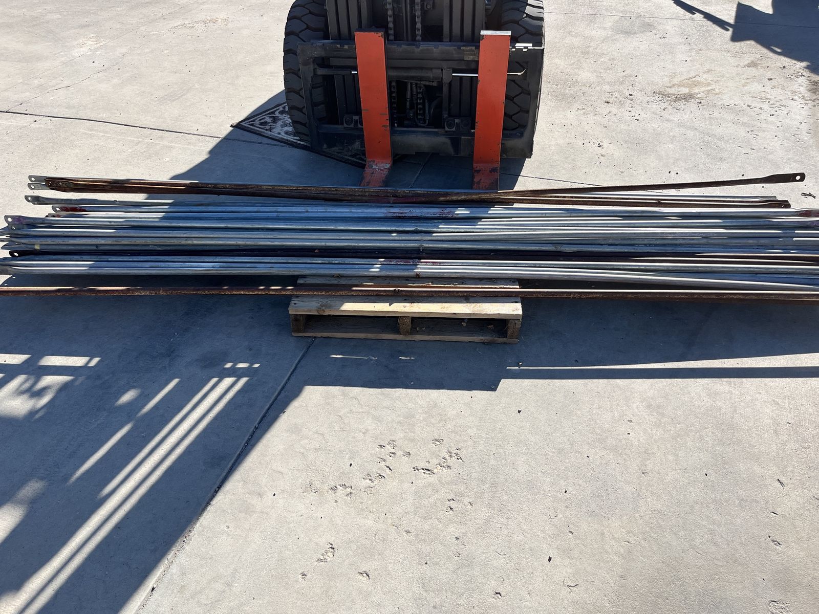 Scaffolding braces 