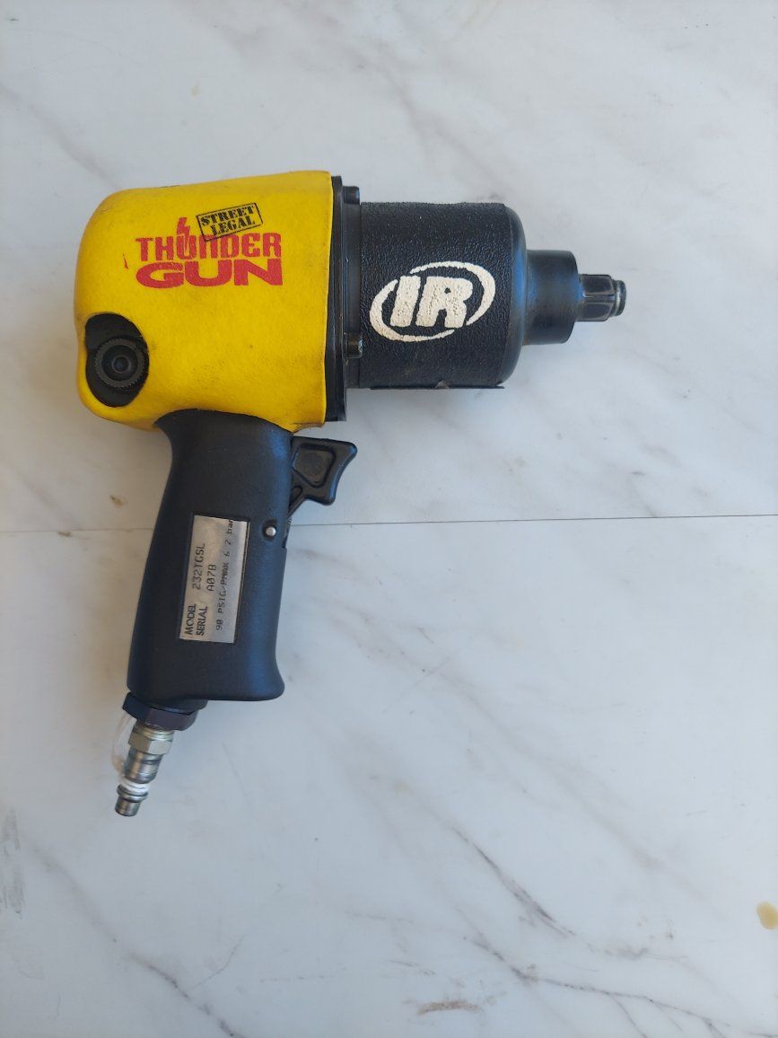 1/2 in. drive thunder gun