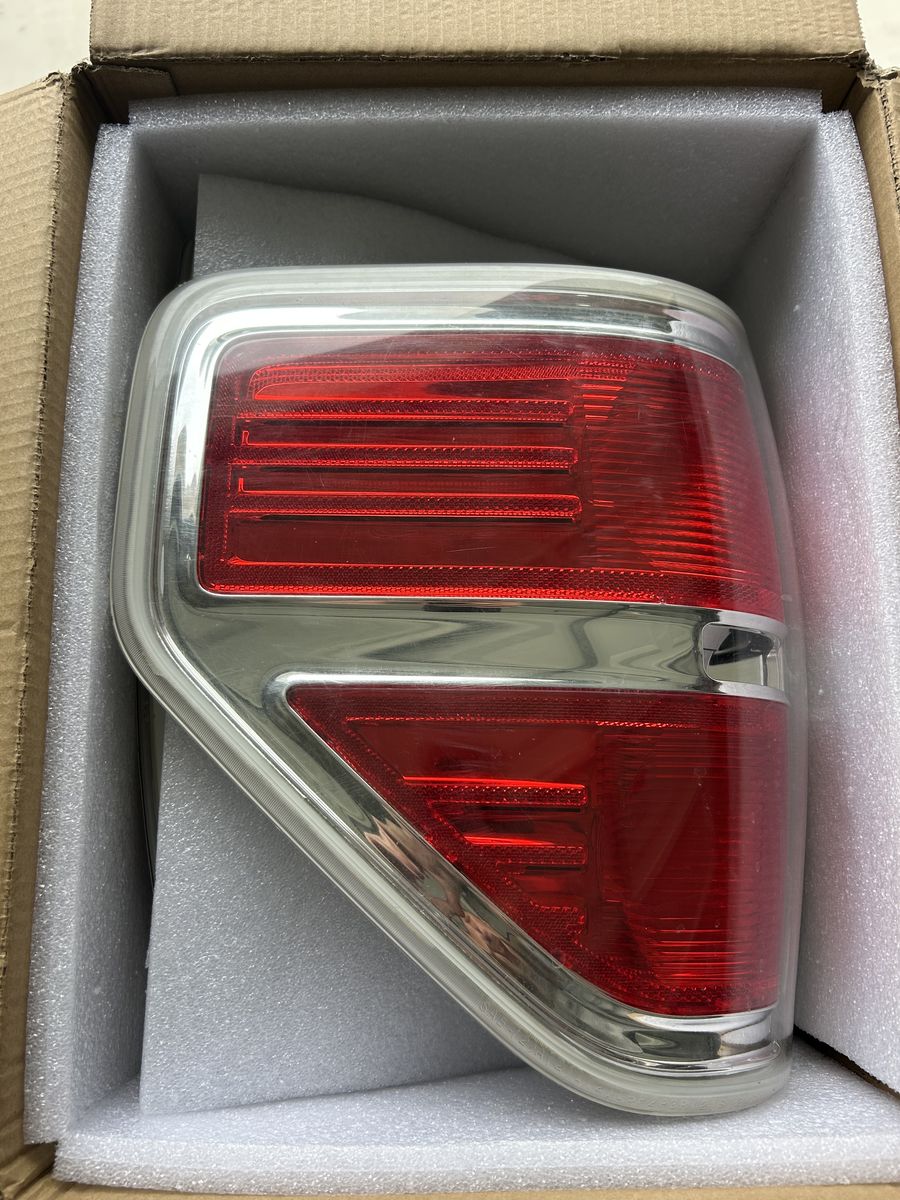 Ford F-150 Tail lights