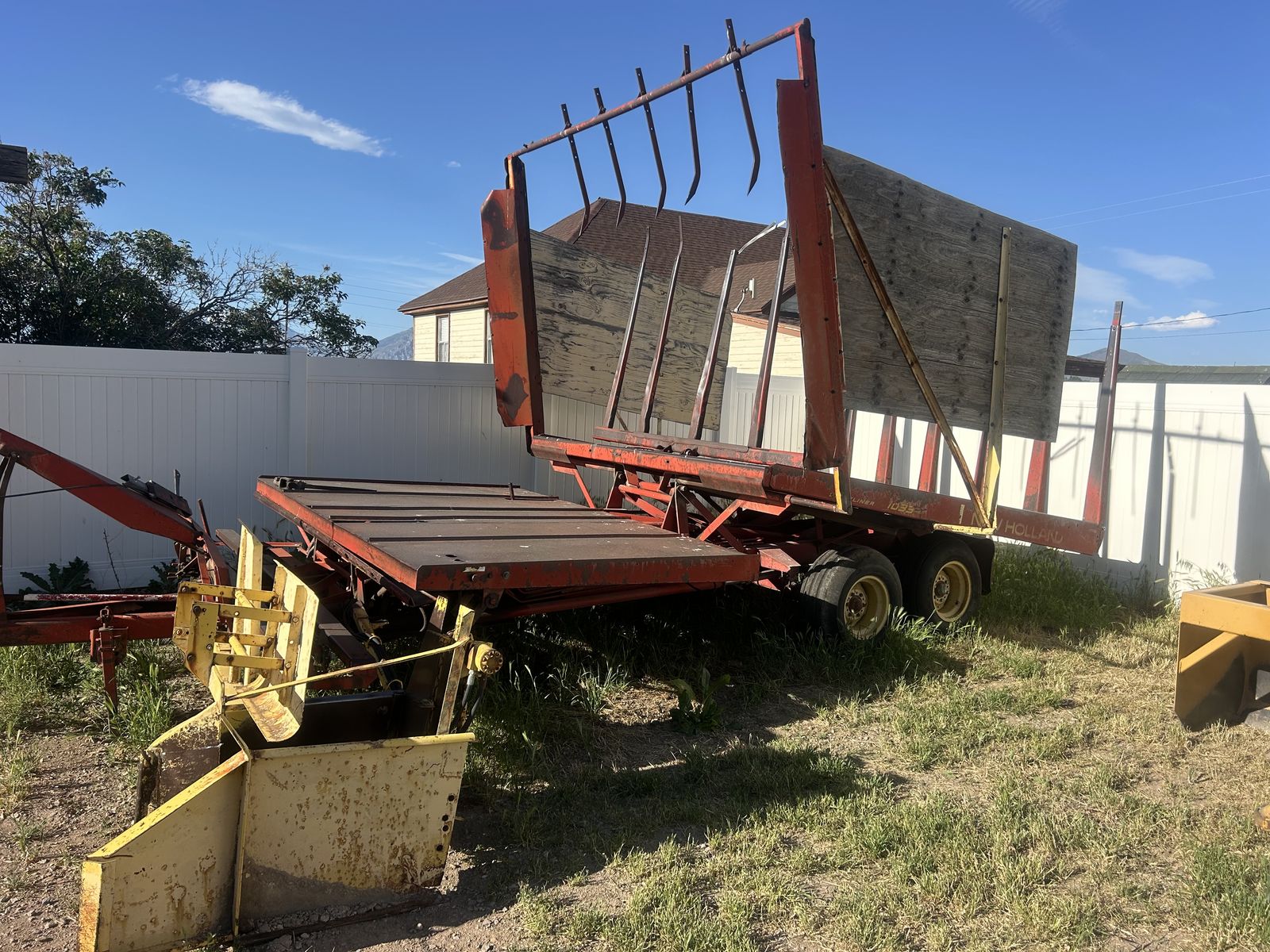 1033 Bale Wagon
