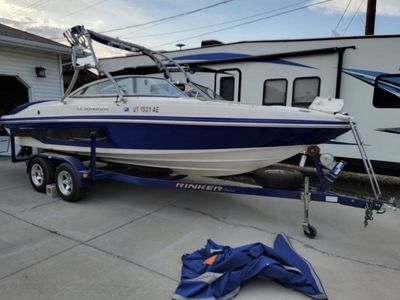 2006 Rinker Captiva