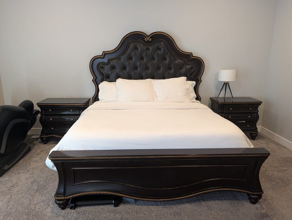 High-Quality 6-Piece King Bedroom Set – Solid Wood, 2 Dressers + 2 Nightstands