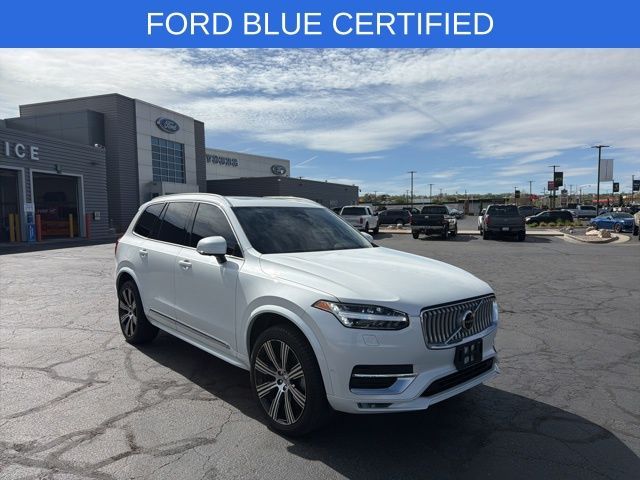 2024 Volvo XC90 B5 Plus Bright Theme