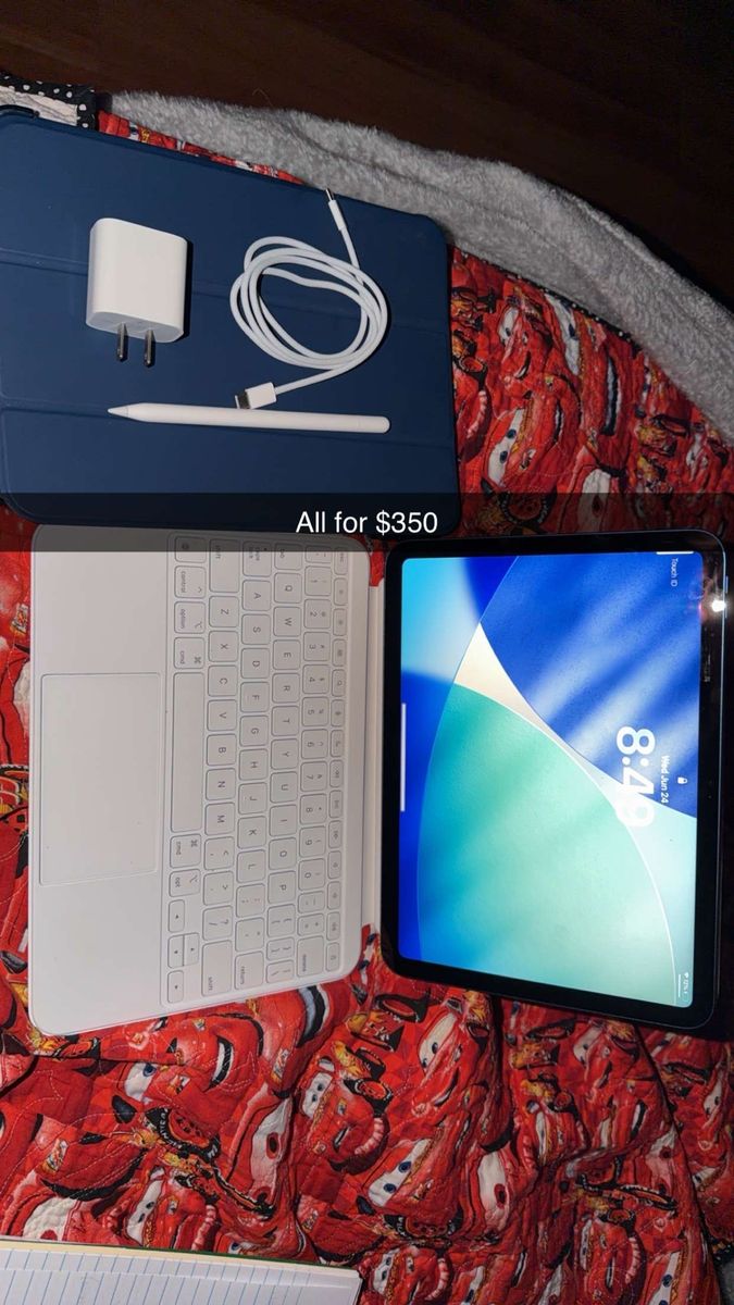 Apple iPad Air (A16) 128GB Blue Wi-Fi with Magic Keyboard, Apple Pencil 2, and Case