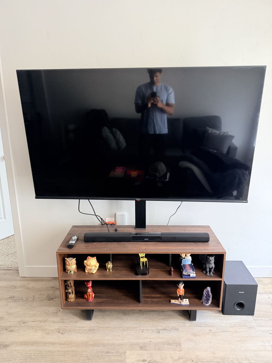 Hisense 75" 4K TV + Stand + Philips Soundbar & Subwoofer — Full Setup