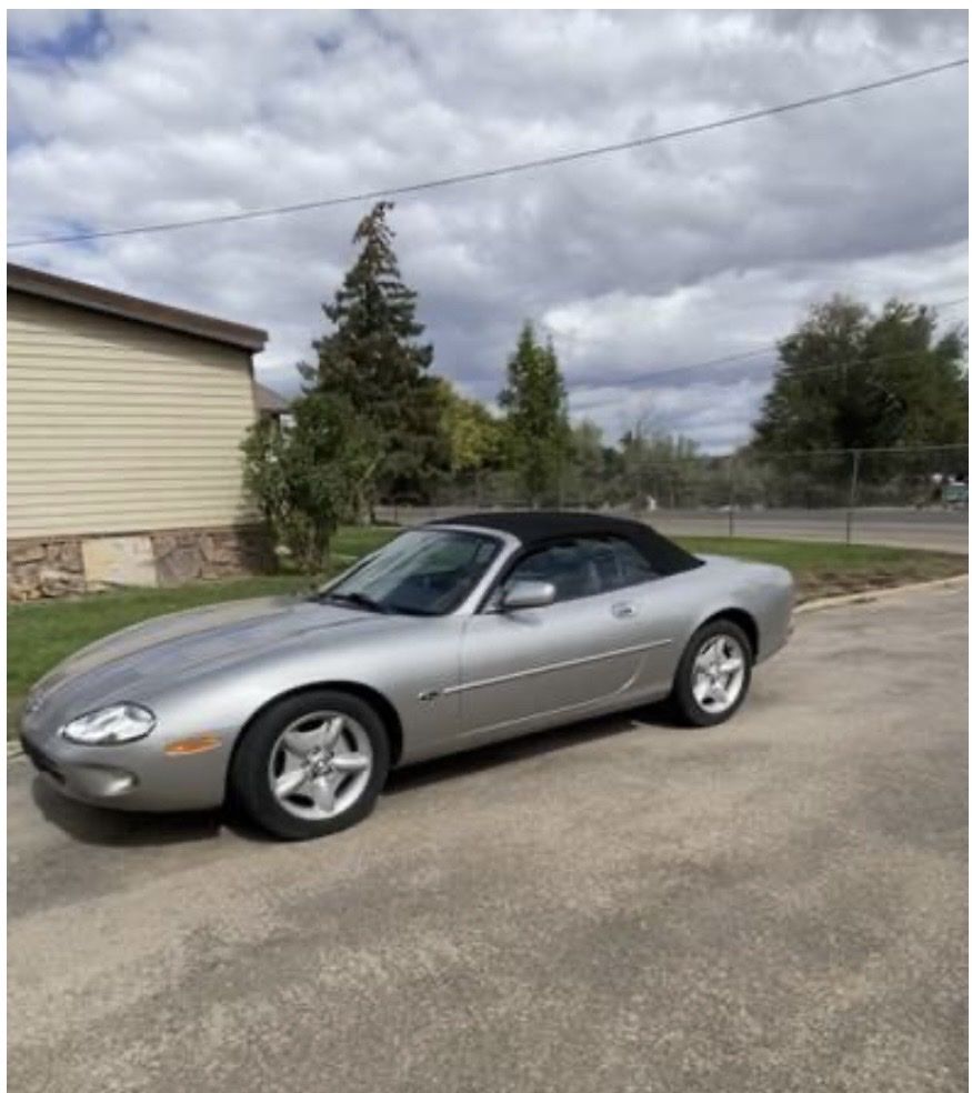 1999 Jaguar XK-Series 