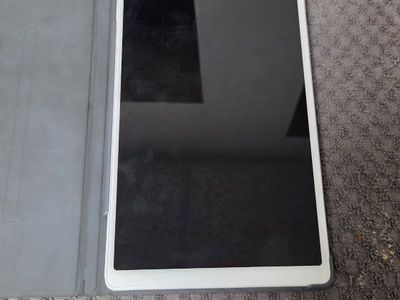 Samsung Galaxy Tab A7 Lite 8.7" 32GB Silver (SM-T220) with Protective Case