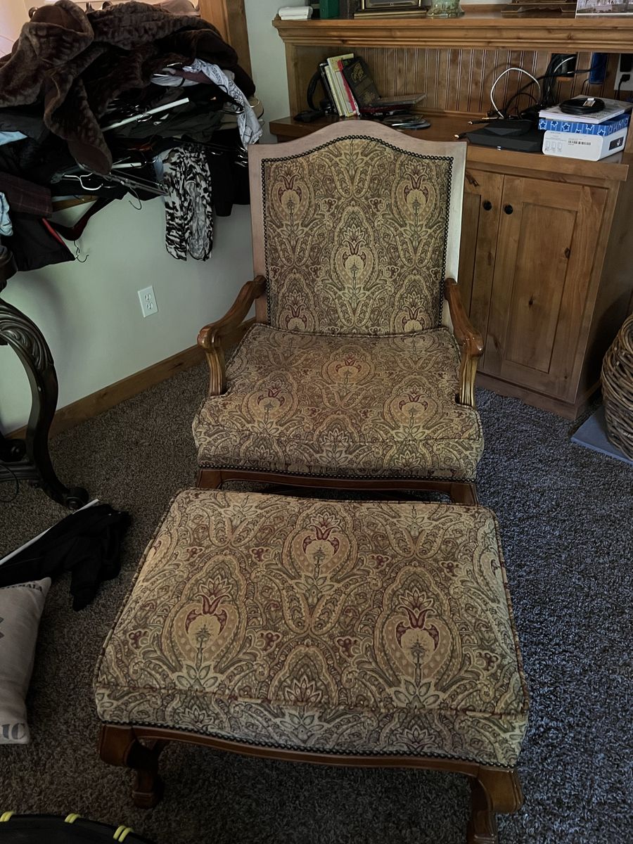 Elegant Paisley Upholstered Accent Chair & Ottoman Set - Traditional Wood Frame