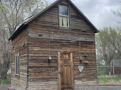 Cabin / Granary