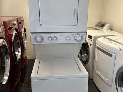 Whirlpool 24 inch electric stackable