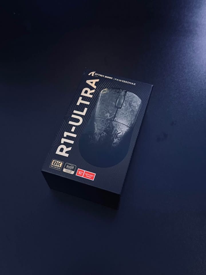 ATTACK SHARK R11 ULTRA Carbon Fiber Wireless 8K PAW3950MAX Gaming Mouse