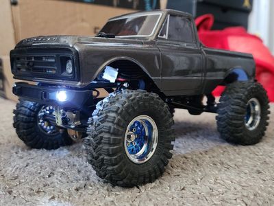 Upgraded Axial scx24 c10 Chevy rock crawler!