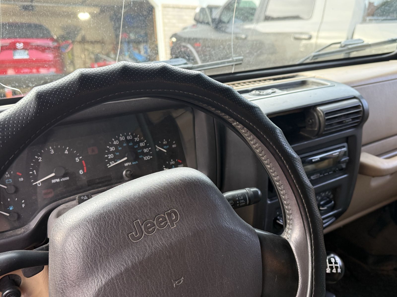 Main image 6