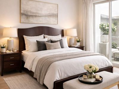 Cindy Crawford Collection, RC Willey Queen