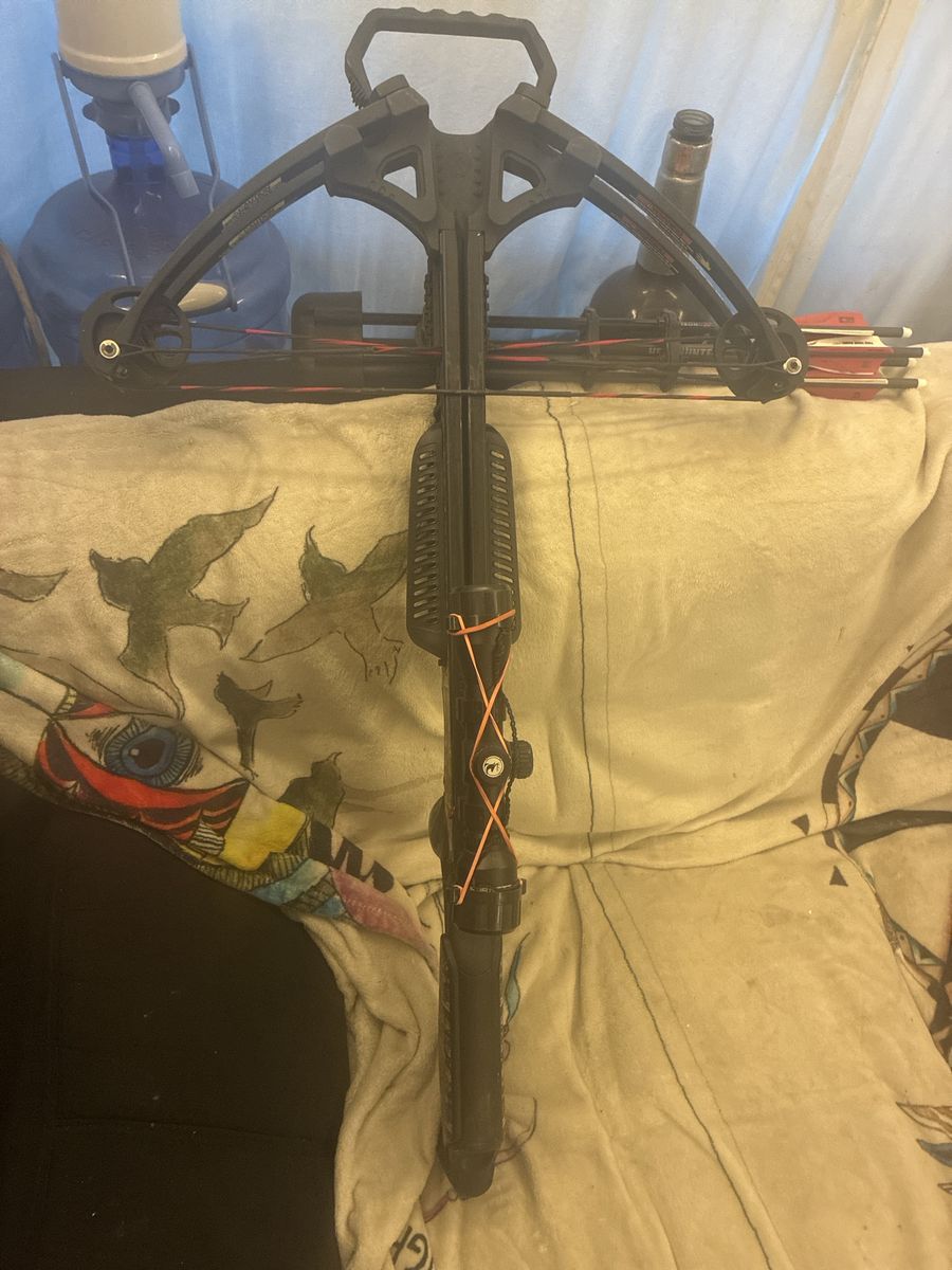 Barnett Game Crusher Crossbow with Scope & Arrows