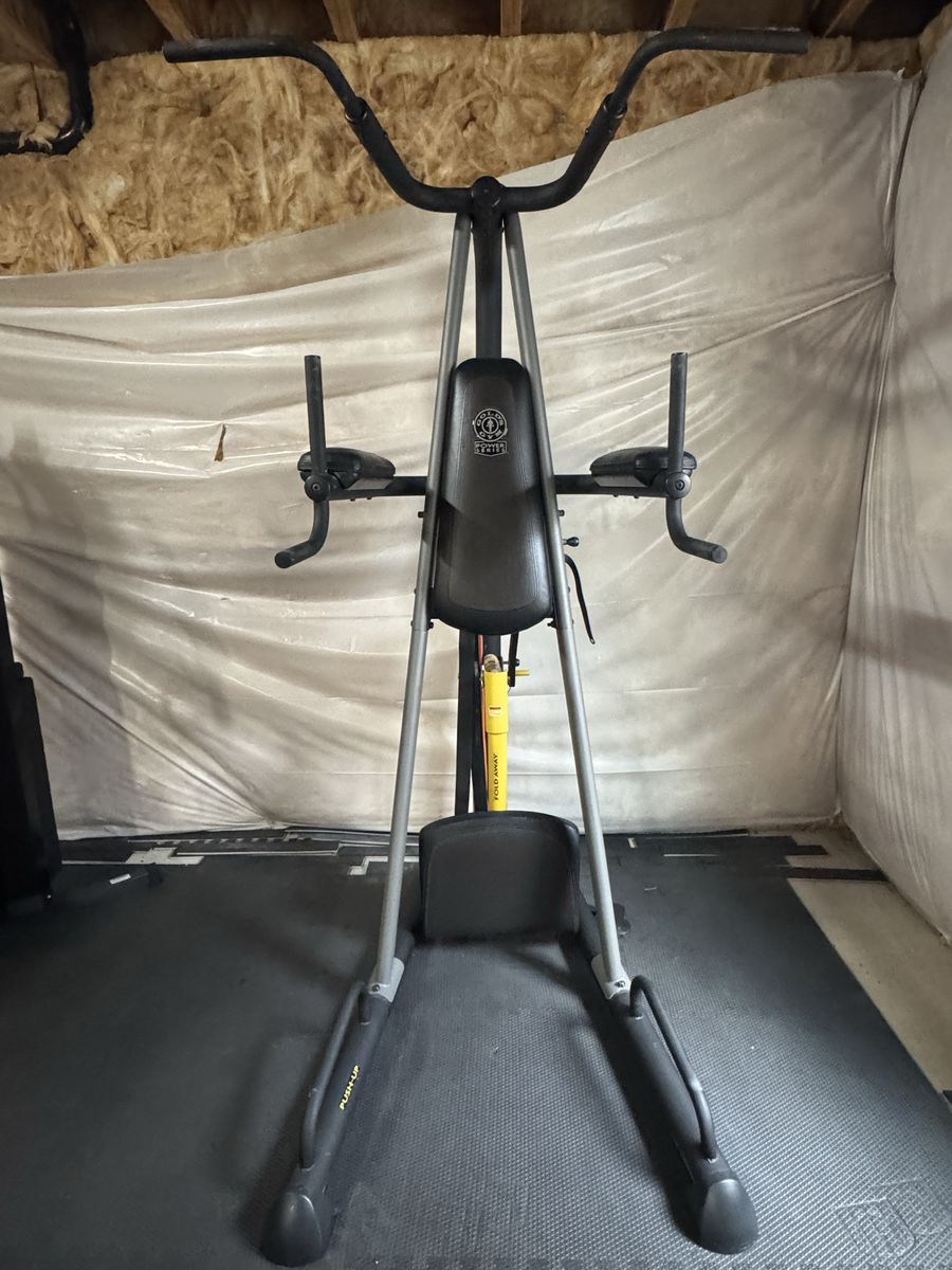 Gold's Gym Pullip Bar