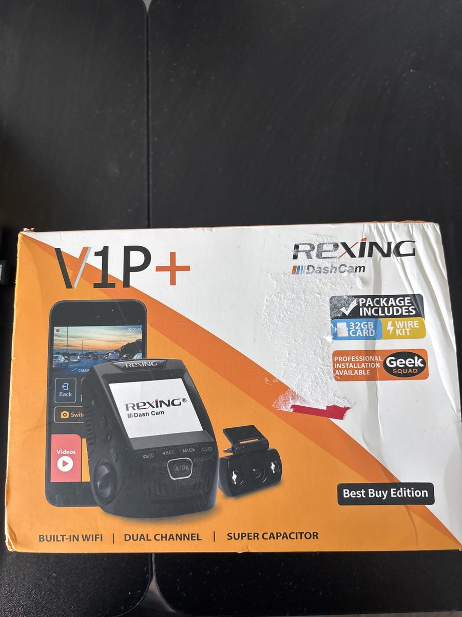 V1P+ Rexing DashCam with 32 GB Card