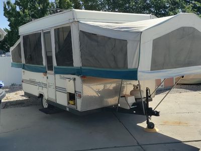 1999 Rockwood Premier Series 2307