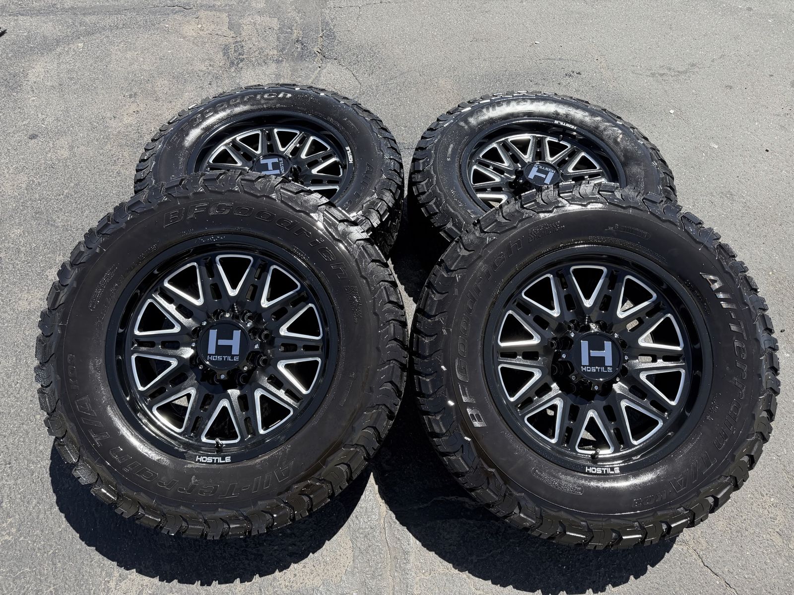 New Hostile H126 Maniac 8x170 LT295/65r20 BFG KO3 Ford F250 F350 Superduty Powerstroke wheels and tires 8 lug F 350 F 250 Black