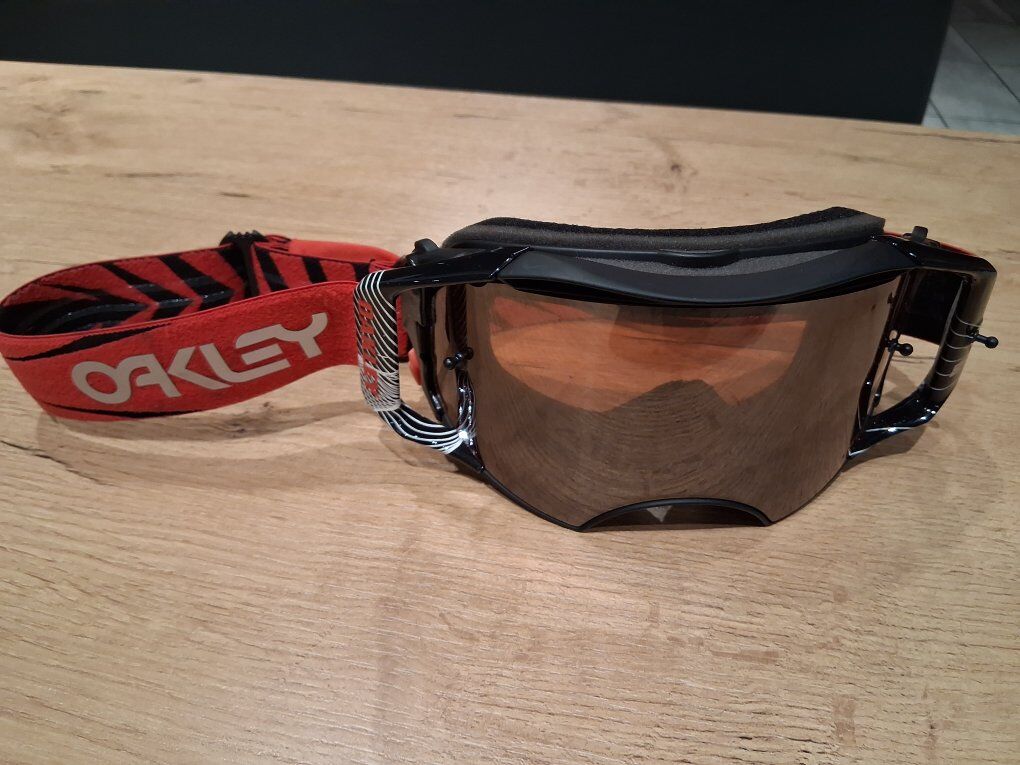Oakley Airbrake Jeffrey Herlings edition goggles