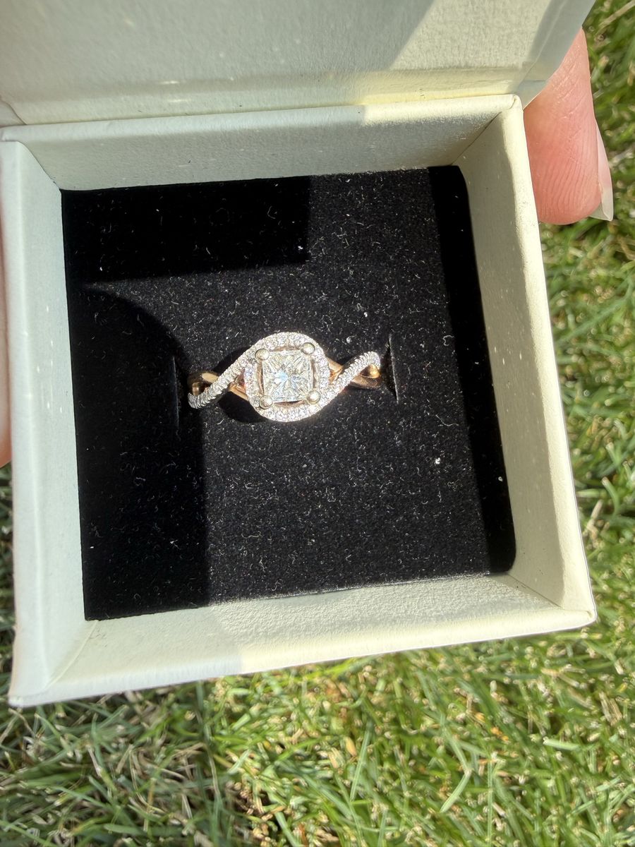 Princess Cut Diamond Halo Engagement Ring with Twist Band