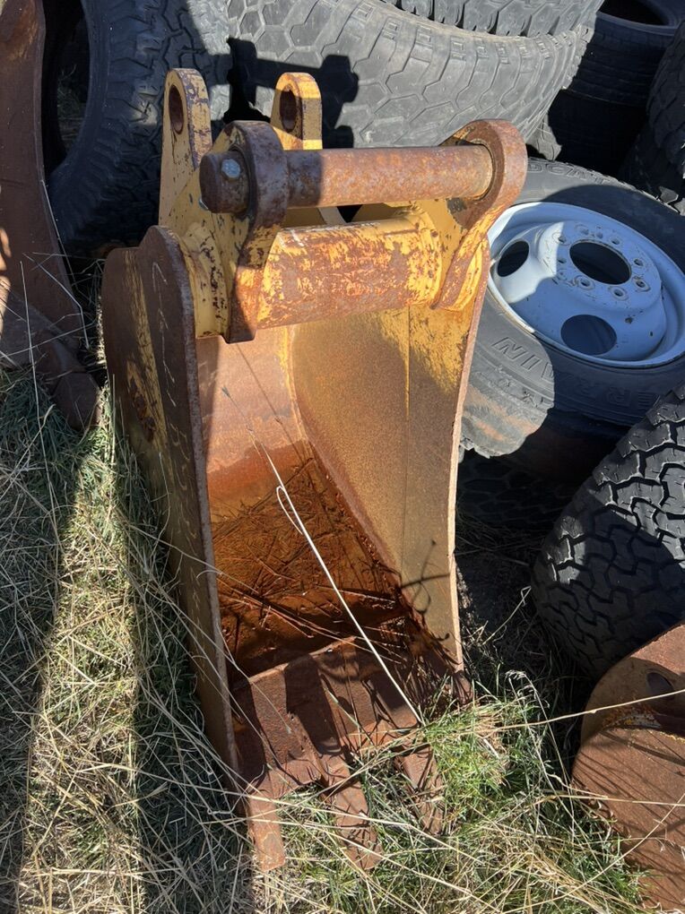 18 inch Backhoe Bucket