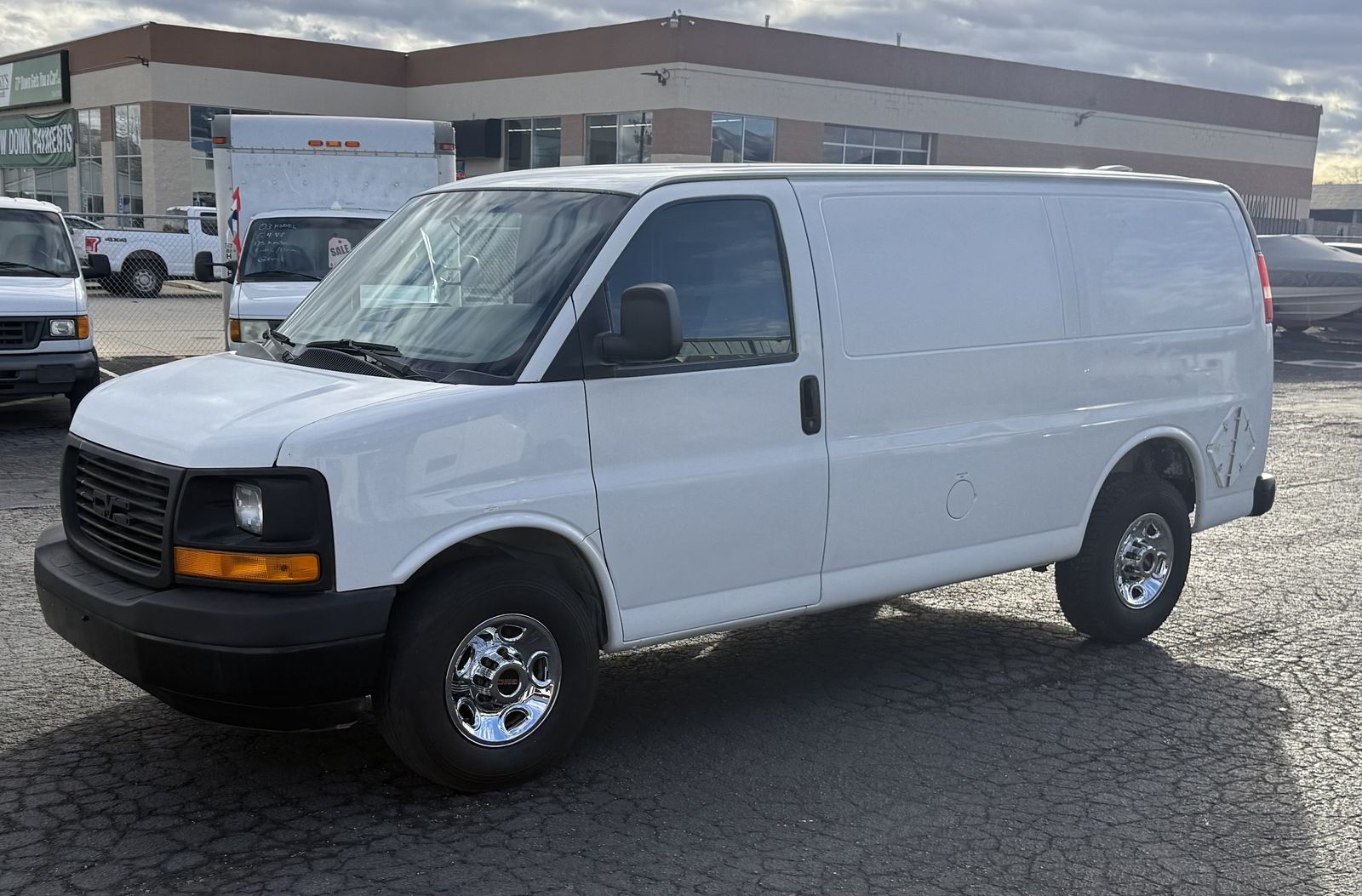 2012 GMC SAVANA 2500