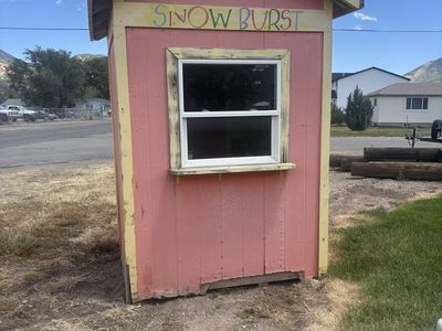 Old snow cone shack, shed, chicken coop.