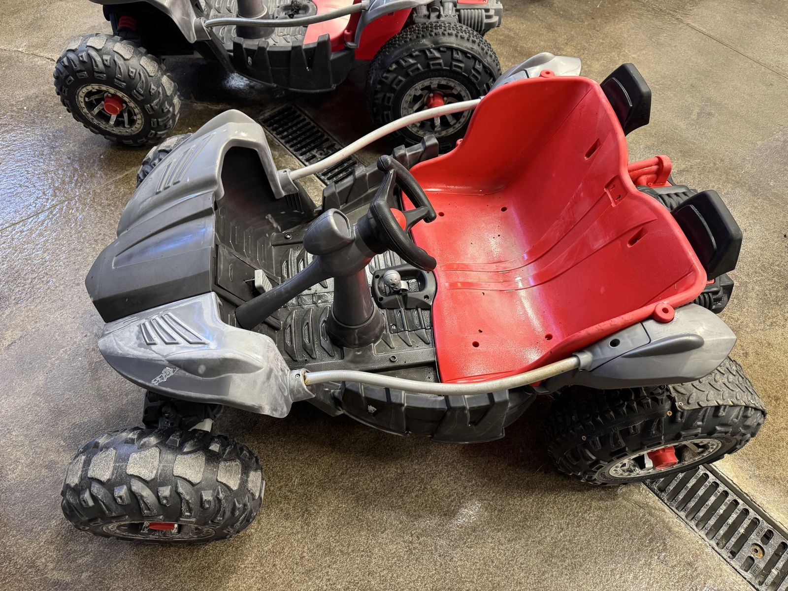 12 Volt Power wheels Dune racer, battery and charger