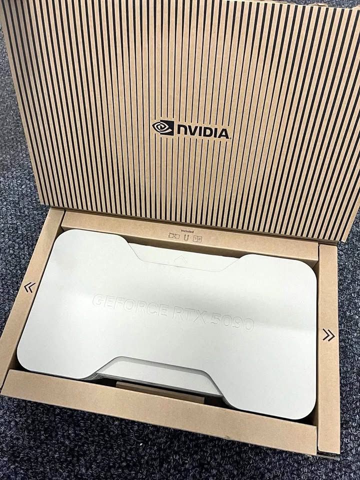 Nvidia RTX 5090 FE Founders Edition