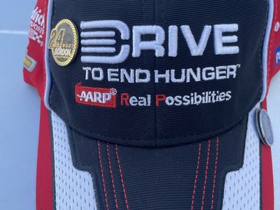 Jeff Gordon DRIVE TO END HUNGER NASCAR Hat, Red/Black, Adjustable, HASE Authentics