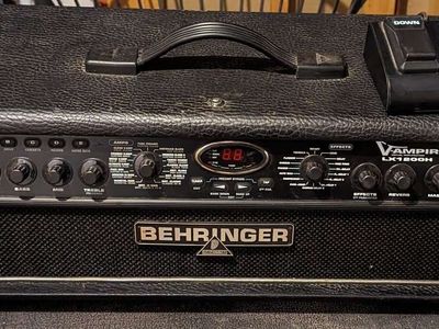 Behringer Vampire LX1200H Solid State Guitar Amp