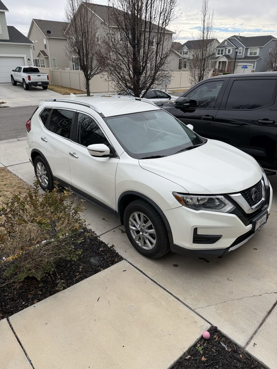 2018 NISSAN ROGUE SV