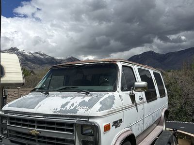 1989 CHEVROLET CARGO VAN